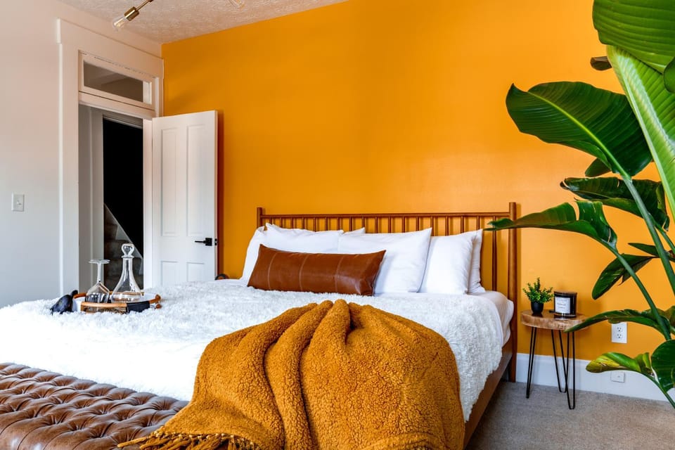 Bed, Bedroom