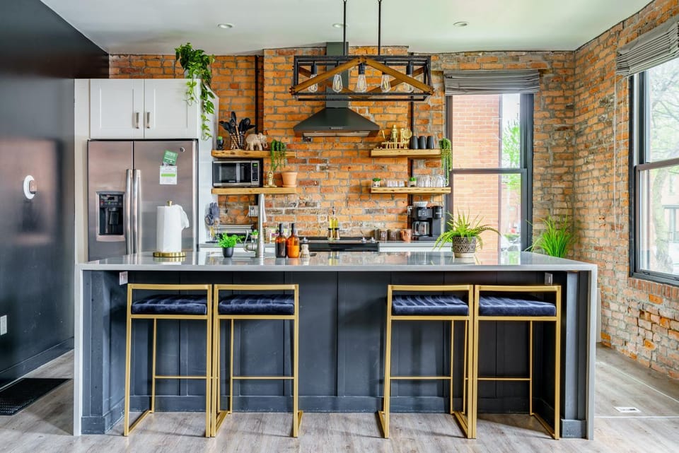 Kitchen or kitchenette, Dining area, dishwasher, minibar, oven, stove