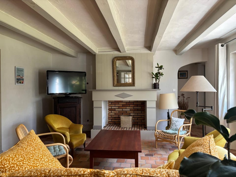 Maison noirmoutrine confortable pour 7 pers avec jardin et parking - FR-1-823-152 House in Noirmoutier-en-l'Île