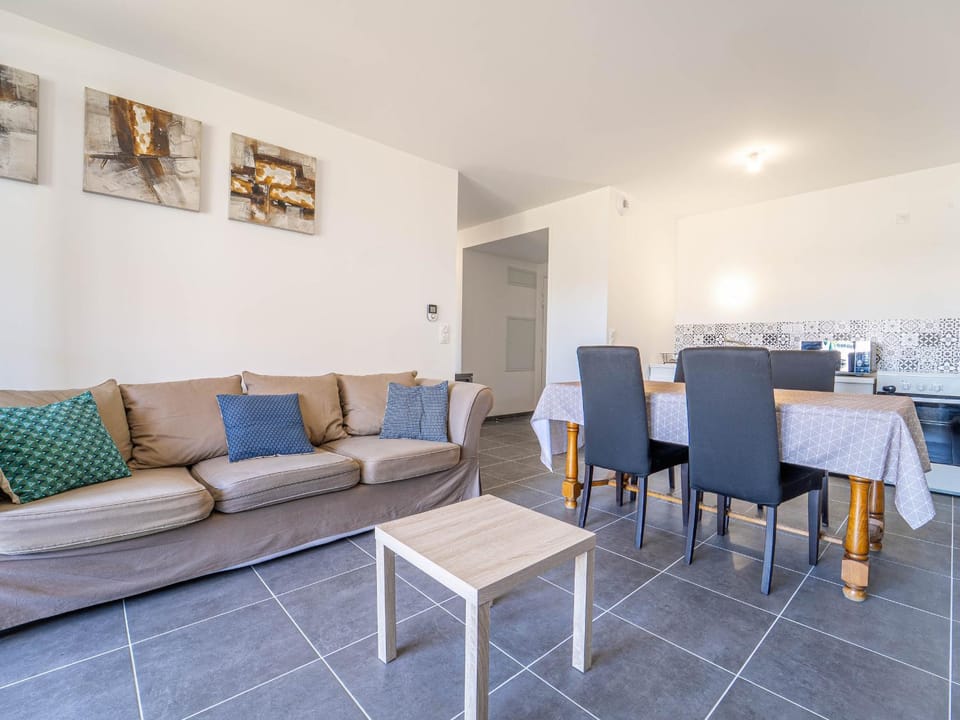 Appartement T3 neuf à Mimizan, 4 pers, proche centre, jardinet, parking inclus - FR-1-50-173 Apartment in Mimizan
