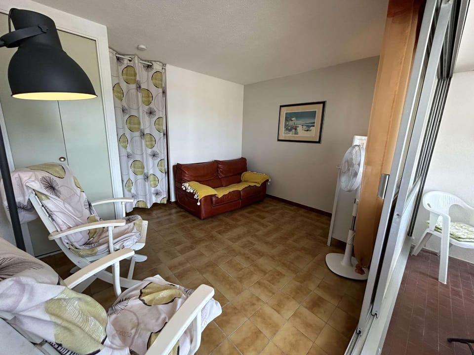 Studio cabine à Port Camargue, accès plage 4 pers - FR-1-250-308 Cabin in Le Grau-du-Roi