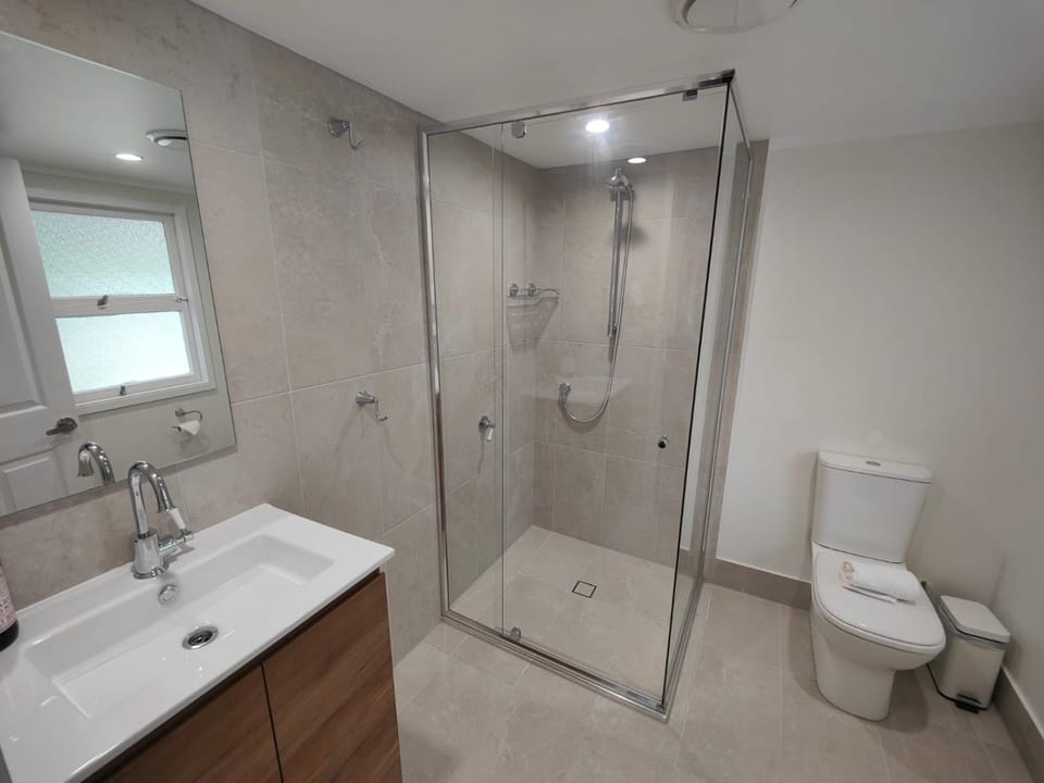 West Avenue Hideaway in Wynnum - 1 Bed and 1 Bath Apartment in Brisbane