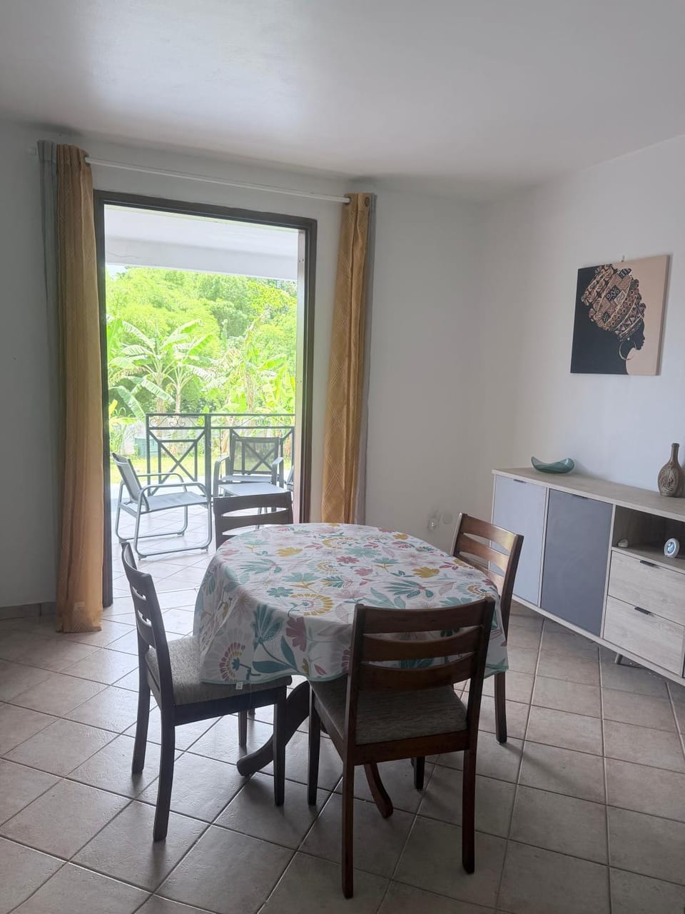 Appart F2 bas de villa Vacation rental in Petit-Bourg