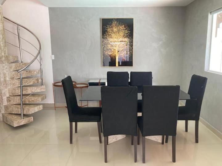 Casa com piscina em cabo frio House in Guarulhos