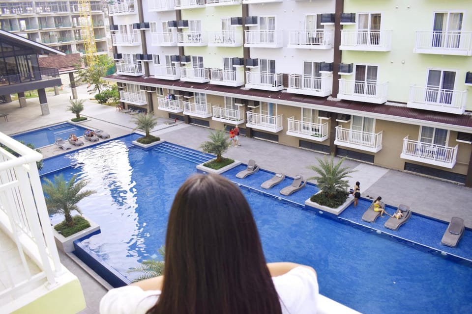 Pool view, Swimming pool
