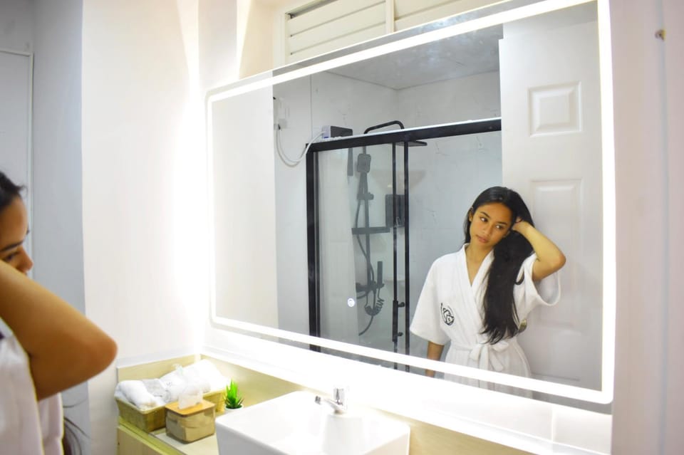 Shower, Bathroom, Guests, towels