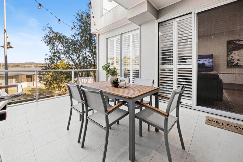 Balcony/Terrace, Dining area
