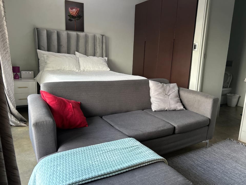 HallMark House 606 Apartment in Johannesburg