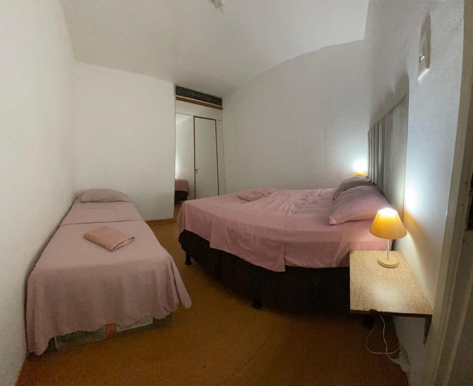 Apartamento Atlântica frente da praia de Copacabana Apartment in Rio de Janeiro