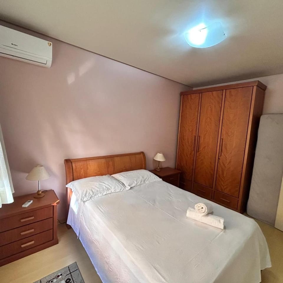 Ape Centro Gramado 6 Pax 2 Suites Prox Rua Torta Apartment in Gramado