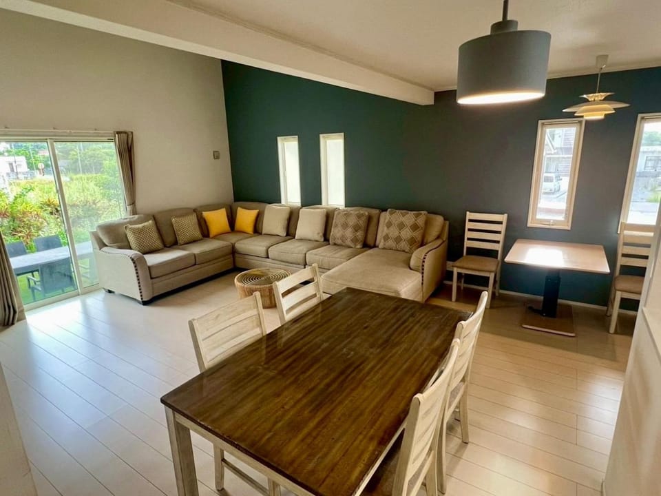 Living room, Dining area