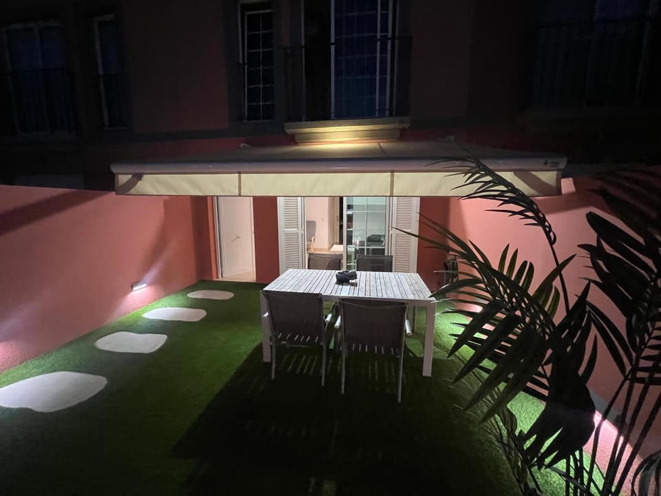 Night, Garden, Balcony/Terrace, Living room