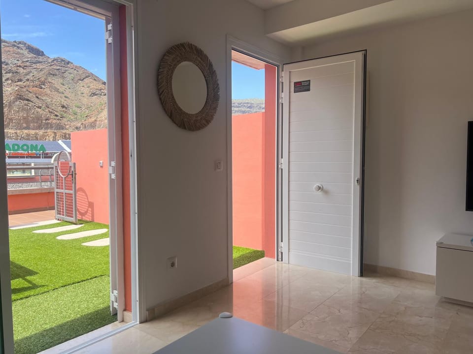 Garden, Balcony/Terrace, Living room