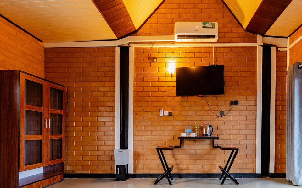 TV and multimedia, Coffee/tea facilities, air conditioner