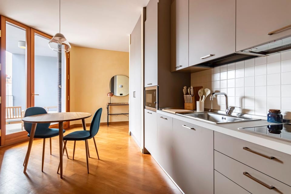 Kitchen or kitchenette, Living room