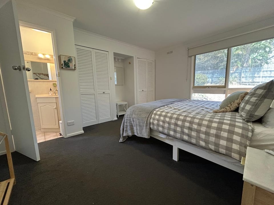 Bed, Bedroom, wardrobe