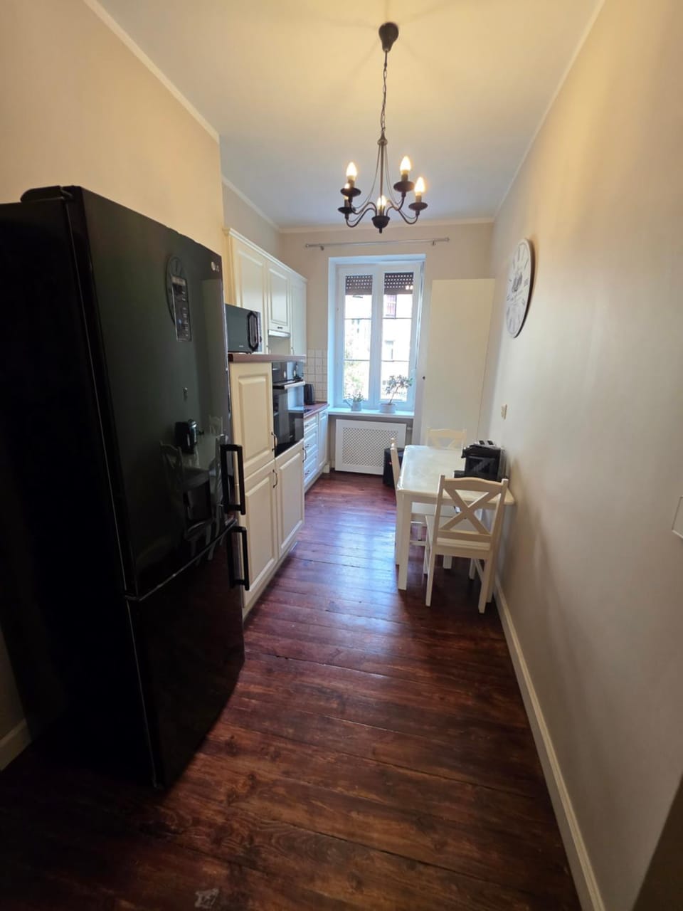Apt4B 45m2 Center Półwiejska 1st floor Garage free Apartment in Poznan