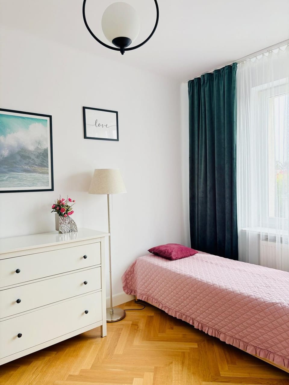 Moon River apartment in Warsaw premium location close to metro Apartment in Masovian Voivodeship