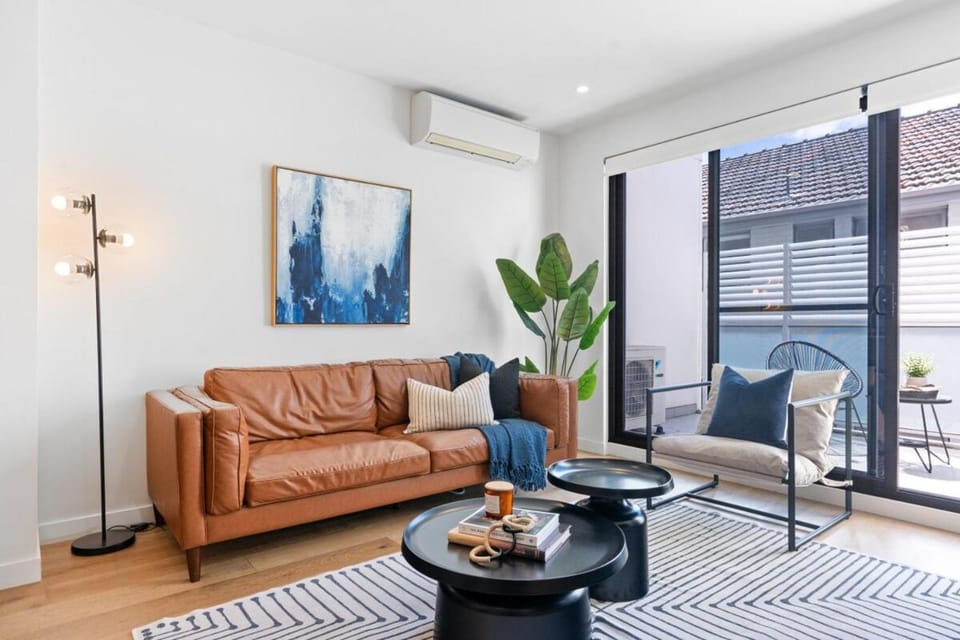 Urban Living at Its Best Apartment in Melbourne