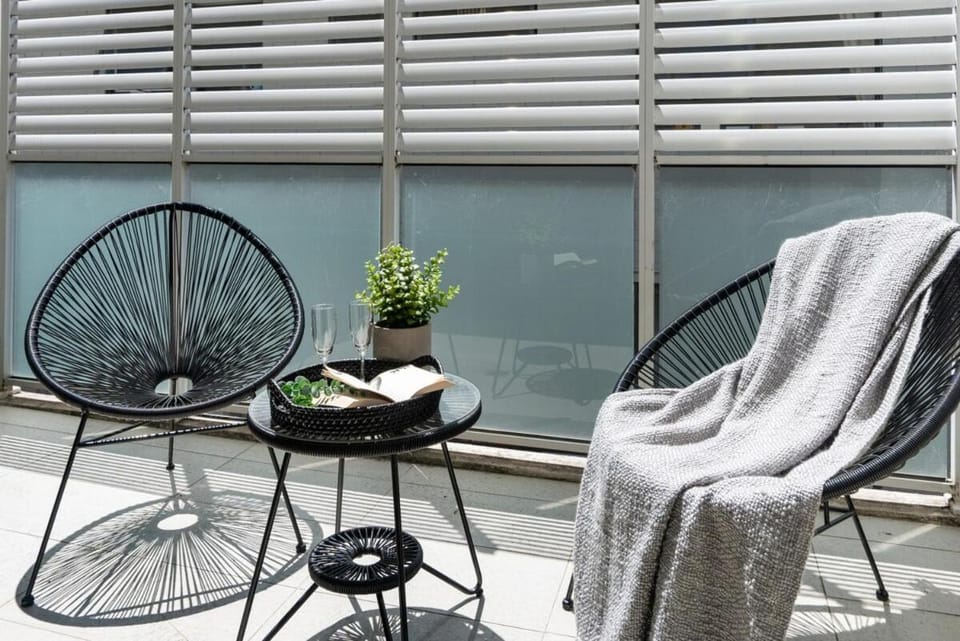 Urban Living at Its Best Apartment in Melbourne
