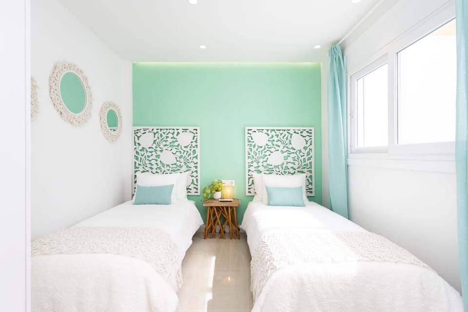 Bedroom, Inner courtyard view