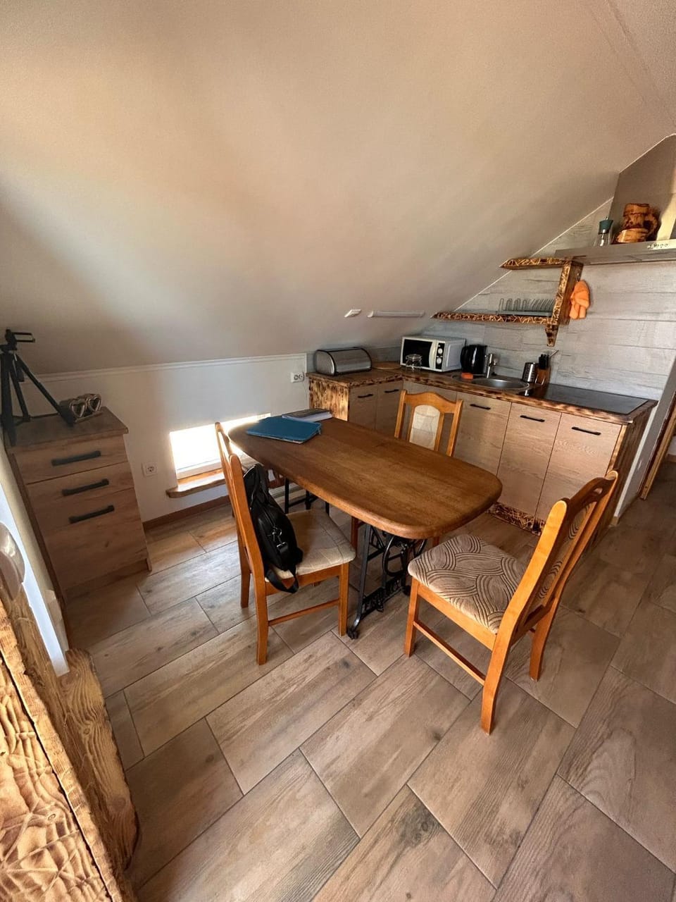 Kitchen or kitchenette, Living room, Dining area