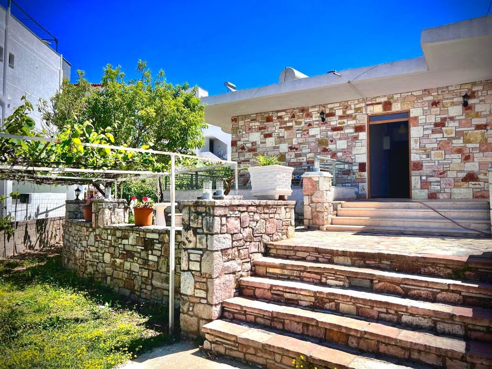 Garden, Garden view, Entertainment