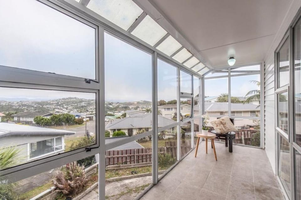 special in winter from 138 for three bedrooms unit in Johnsonville Wellington Apartment in Wellington