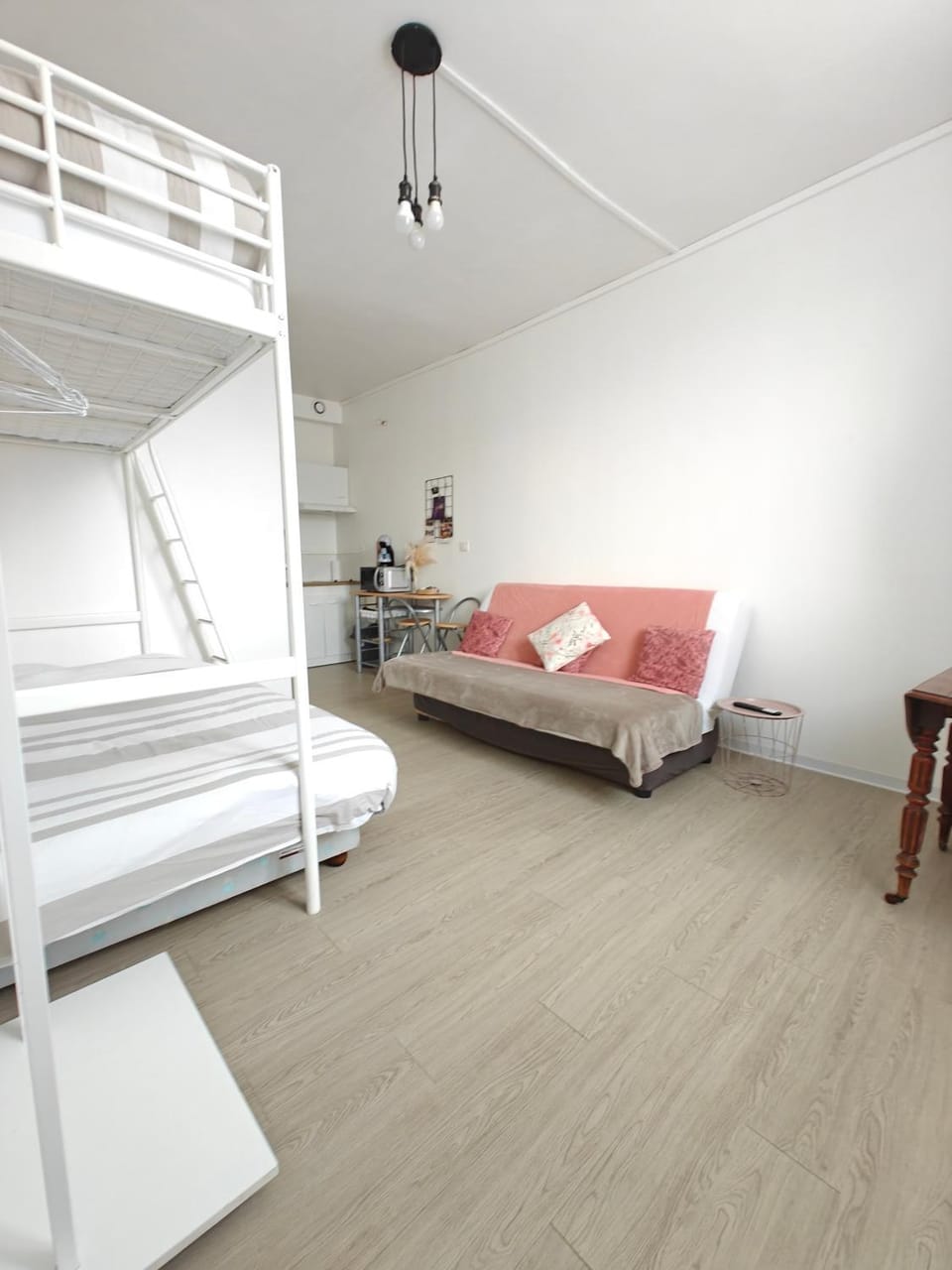 Le studio Mauperthuis Apartment in Île-de-France