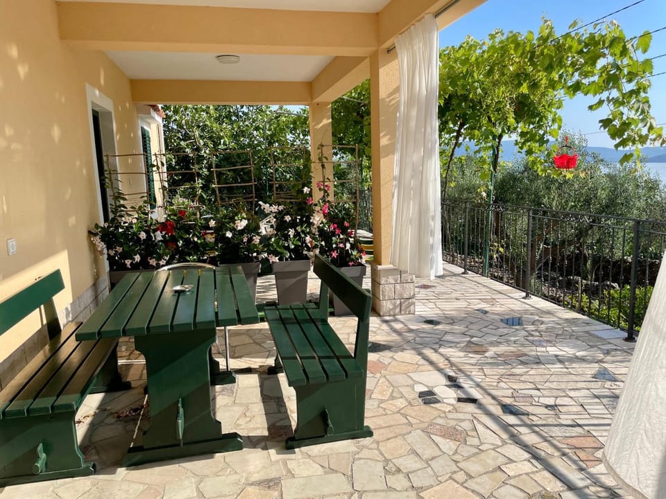 Guest House Donatela Bed and Breakfast in Primorje-Gorski Kotar County