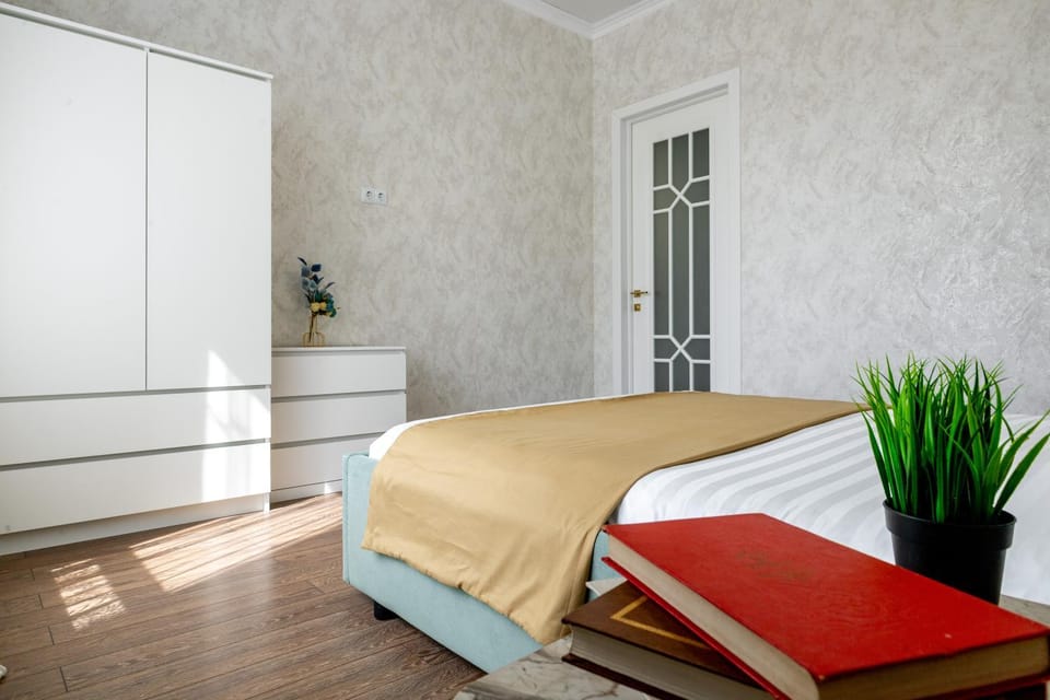 HeadLiner apartments near Khan Shatyr Apartment in Kazakhstan