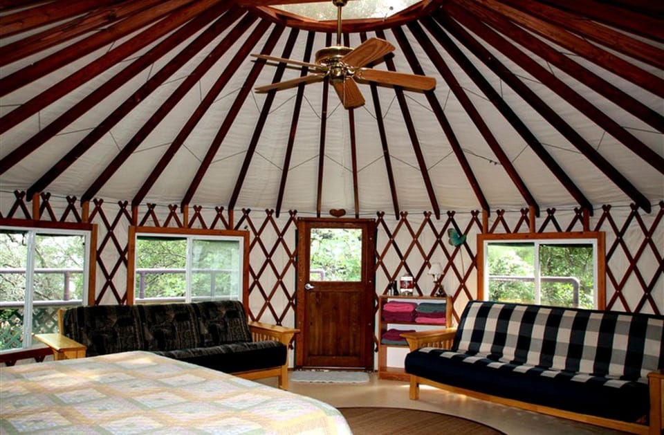 Tree House Yurt in Austin, Texas, Perfect for a Glamping Getaway House in Rio Grande