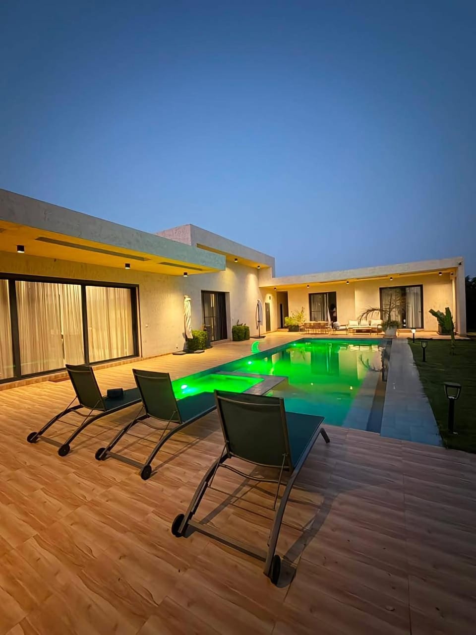 Property building, Balcony/Terrace