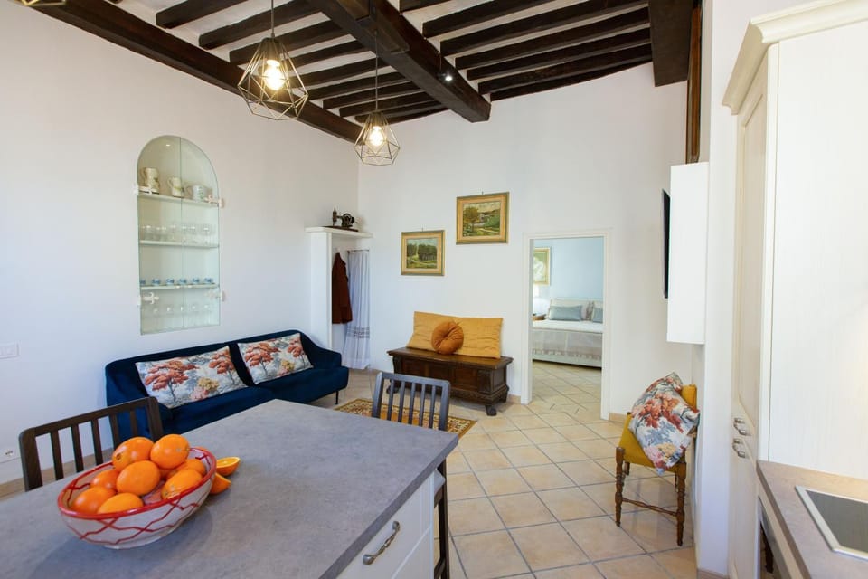 Central Romantic Nest San Gimignano Apartment in San Gimignano