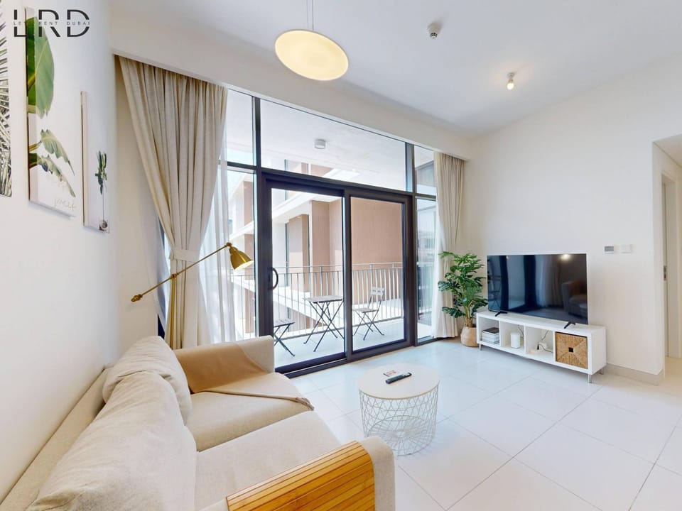 Chic 2 Bedroom Apartment - Park Point - Dubai Hills Apartment in Dubai