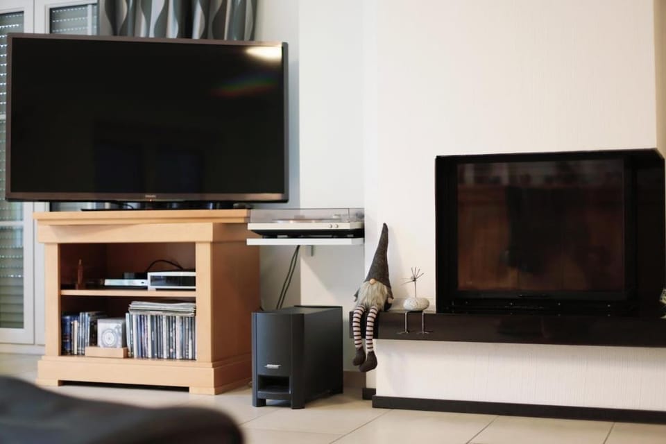Communal lounge/ TV room, TV and multimedia, Evening entertainment