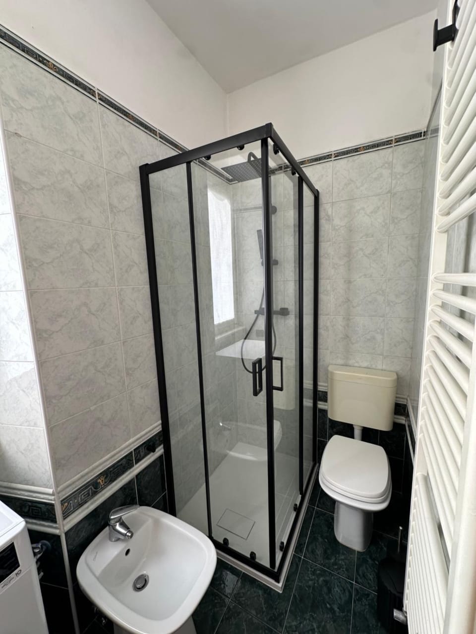 Shower, Toilet, Bathroom, bidet