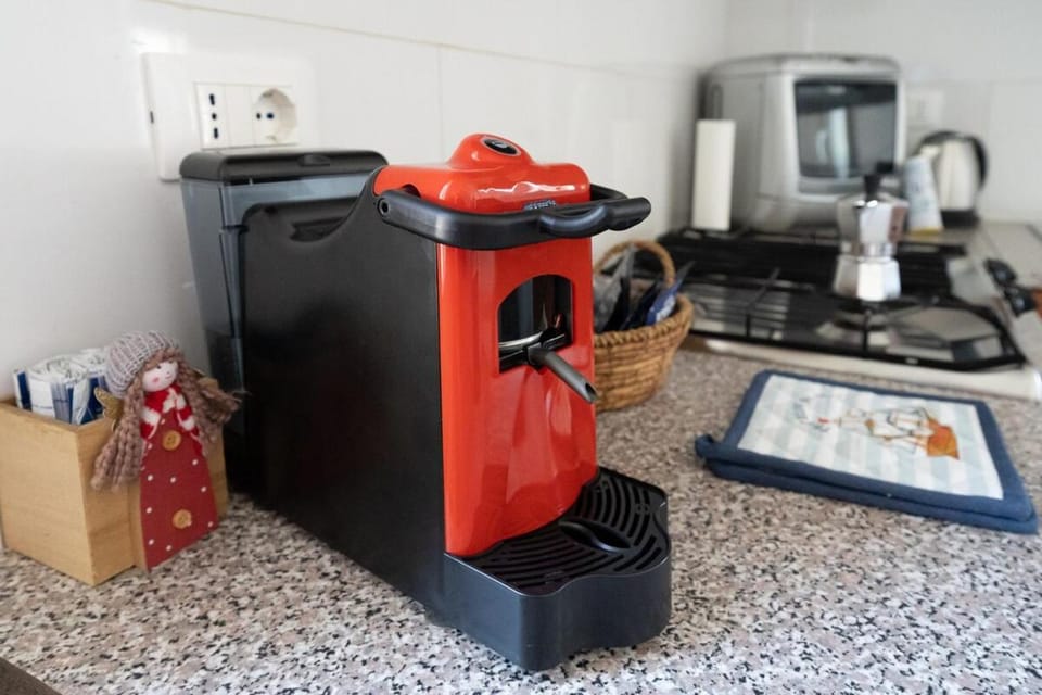 Coffee/tea facilities, Kitchen or kitchenette