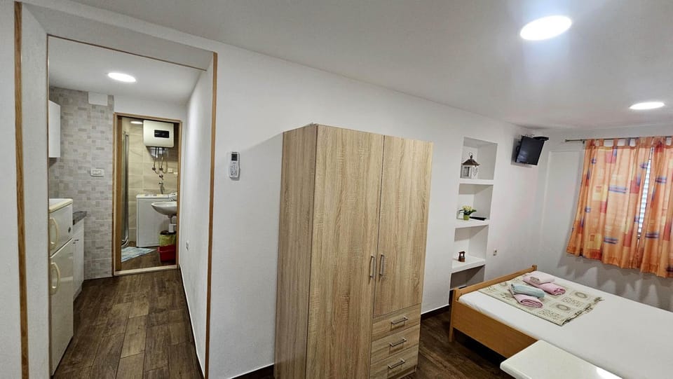 Toilet, Bed, wardrobe, kitchen