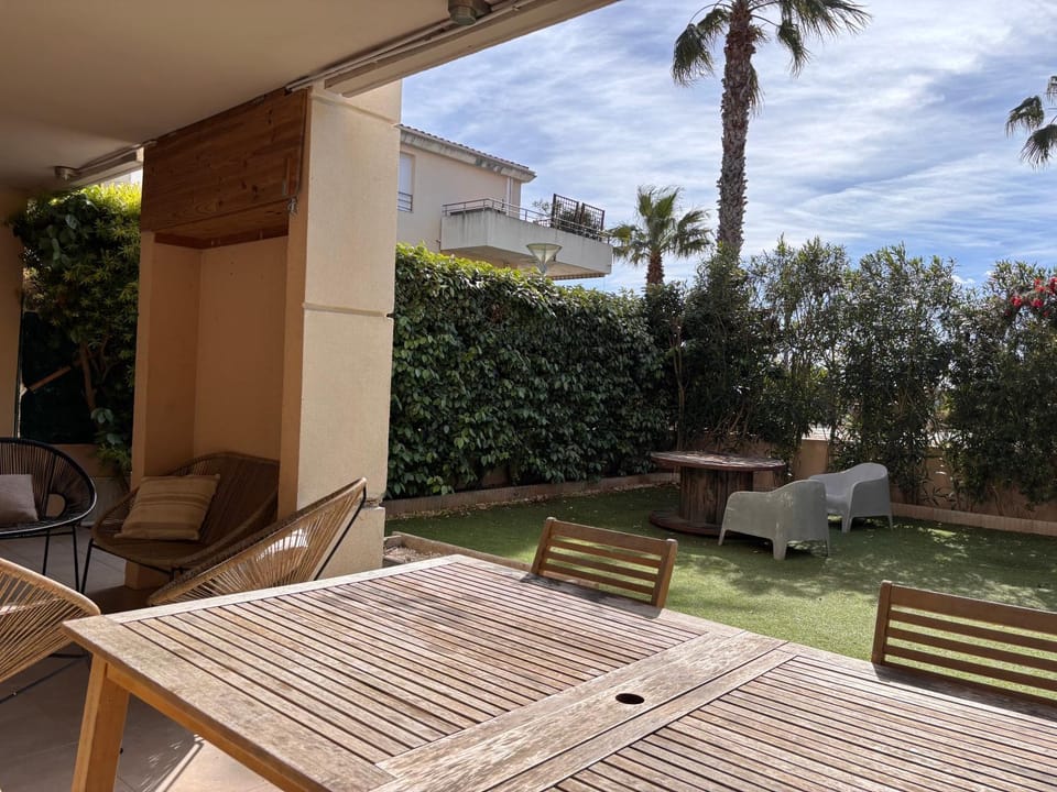 Patio, Balcony/Terrace, Balcony/Terrace