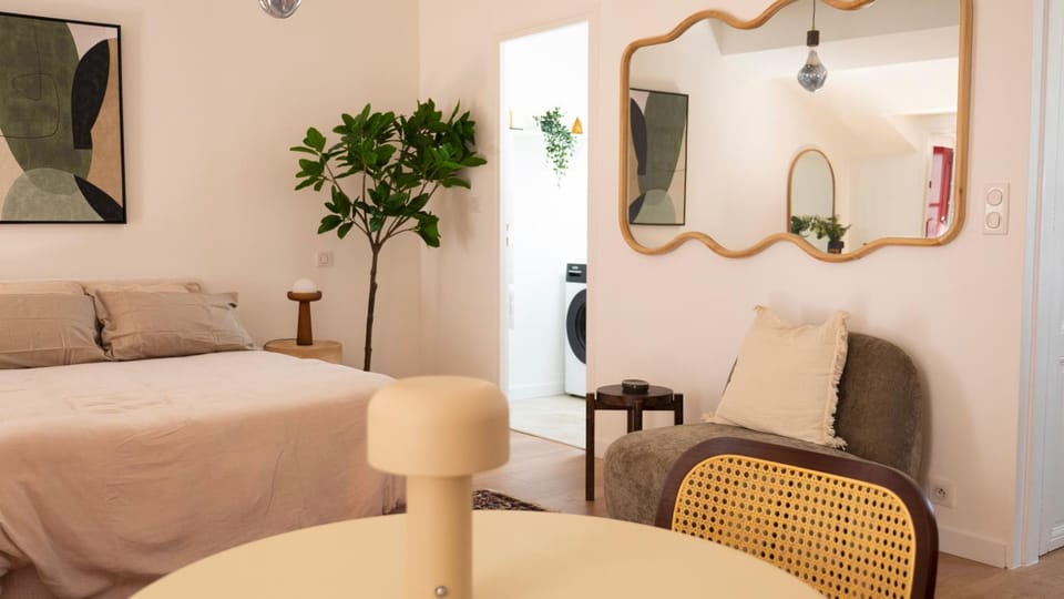 Living room, Bedroom