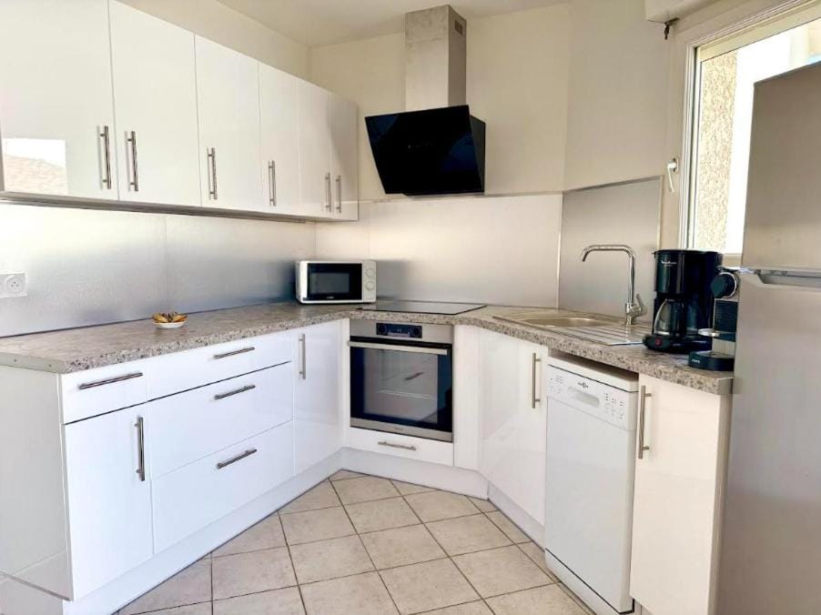 Gite proche plage, climatisé, terrasse, jardinet et parking, très calme Apartment in Marseillan