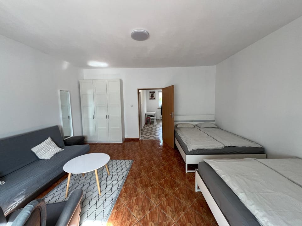 Bed, Photo of the whole room, Seating area, Bedroom, wardrobe
