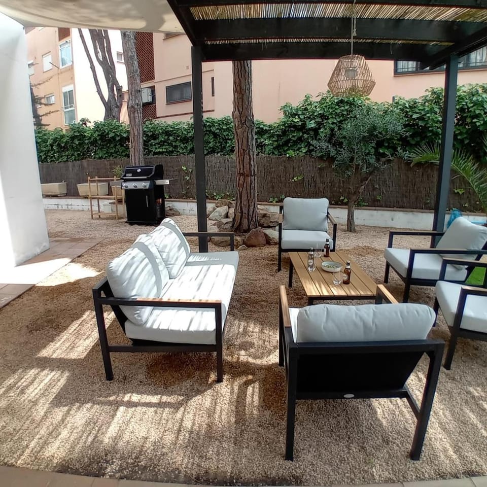 Patio, Seating area