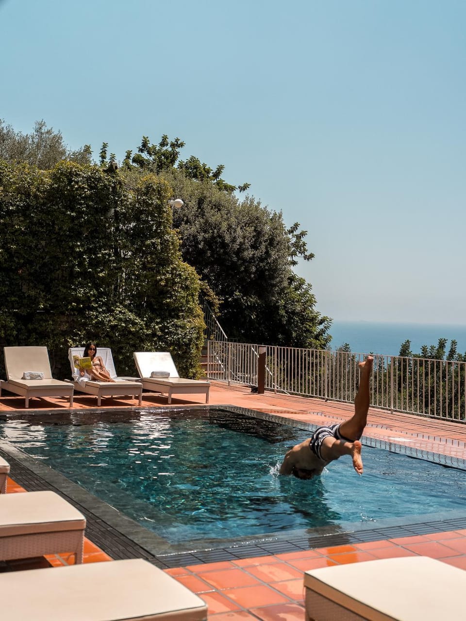 Day, People, Natural landscape, Pool view, Sea view, Swimming pool, group of guests, sunbed
