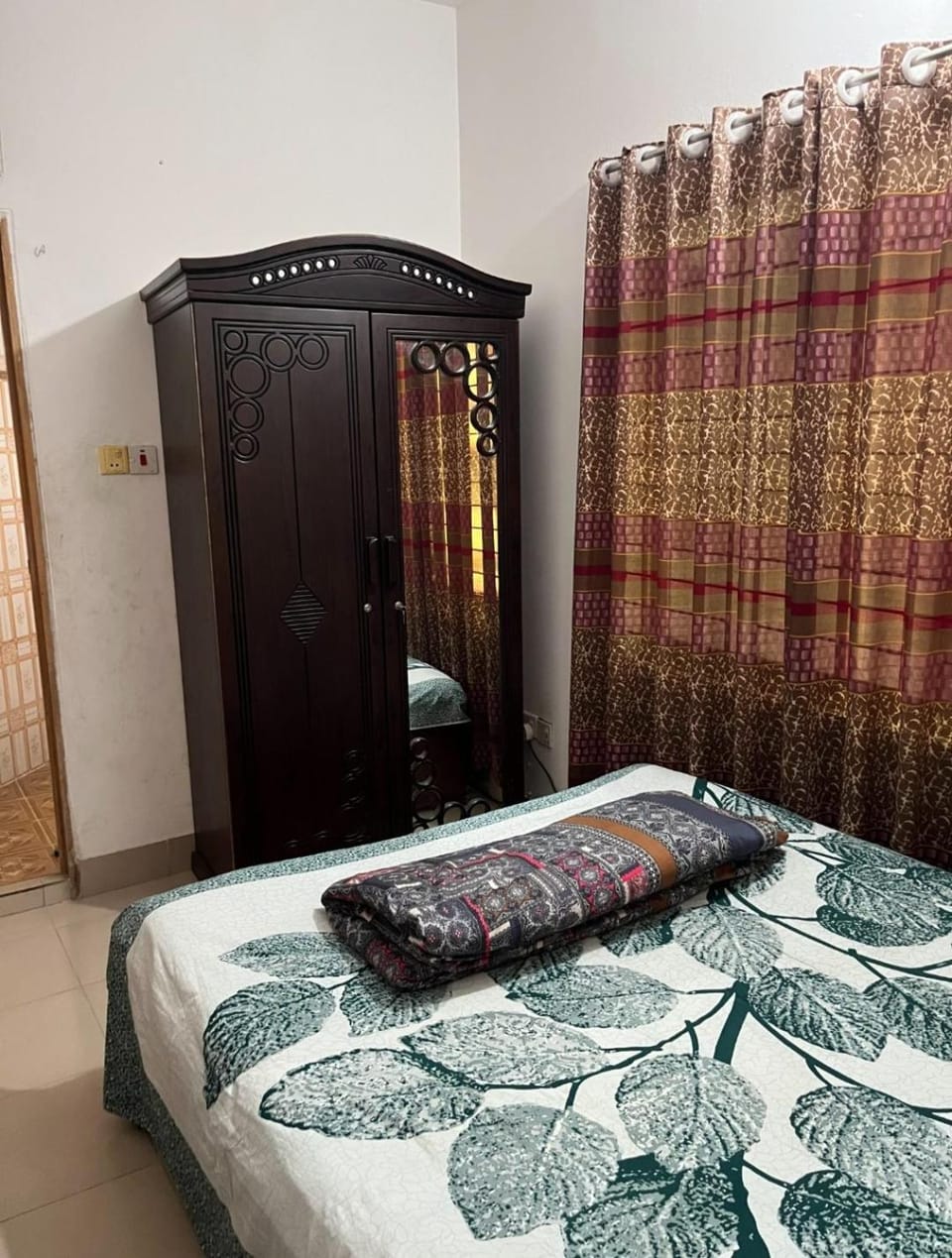 Lovely two bed apartment close to Dhaka Airport Apartment in Dhaka