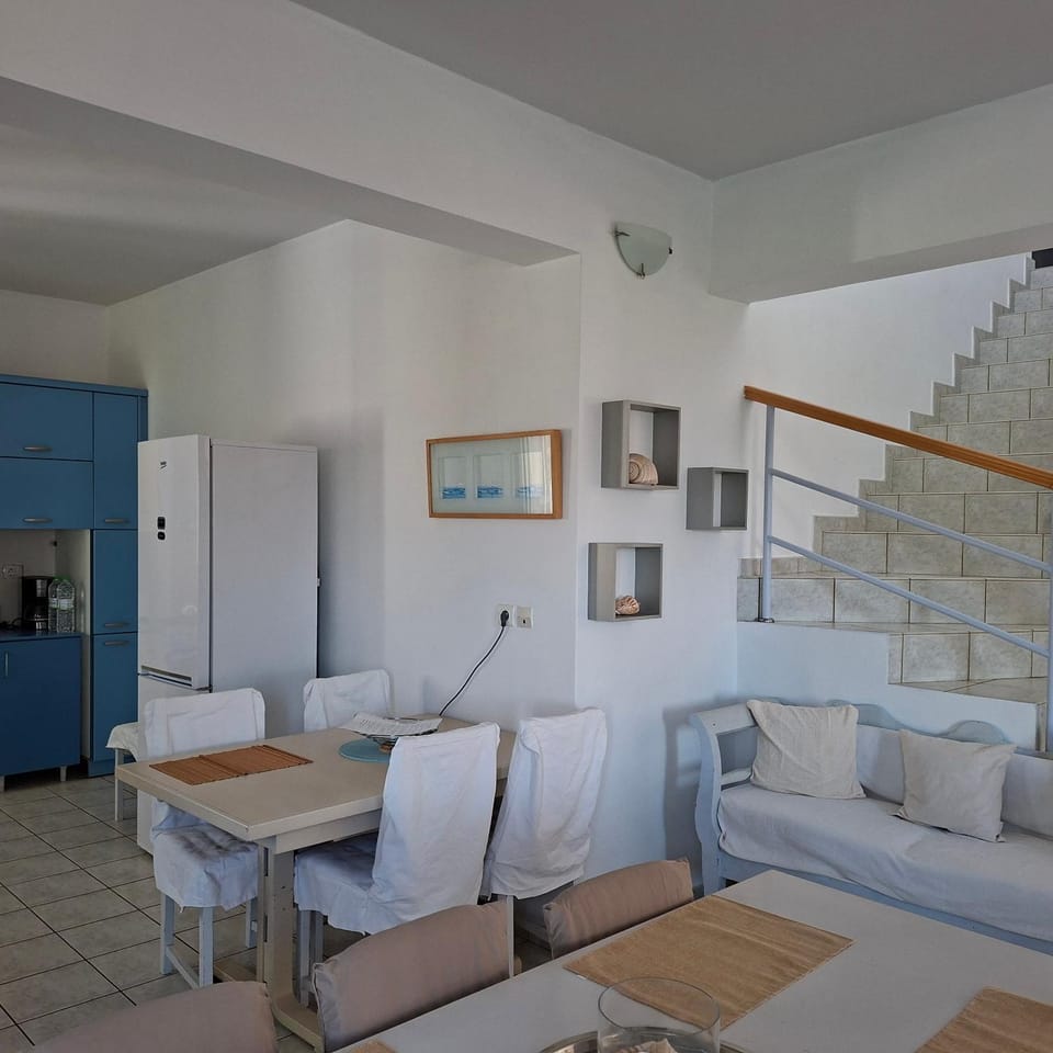 KOUNOUPISEA Holidays house ΜΕ ΥΠΕΡΟΧΗ ΘΕΑ ΣΤΟ ΠΟΡΤΟ ΧΕΛΙ House in Argolis, Greece