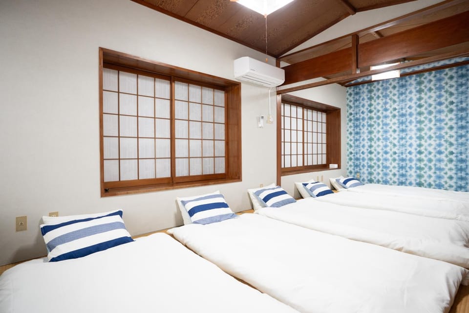 和風の二階建て一戸建て 国際通りまで500m Villa in Naha