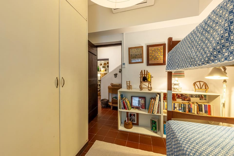 Bed, Decorative detail, Bedroom, bunk bed, wardrobe