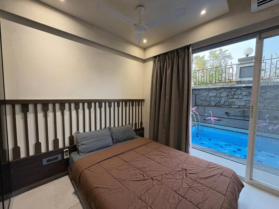 Flamingo Villa - 3BHK with Pool, Terrace & Luxury Villa in Lonavla